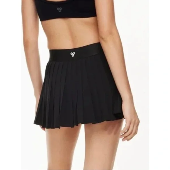 Aritzia Tna Move Tech Tennis Pro Micro Mini Skirt Pleated Black Women's small - Picture 2 of 4